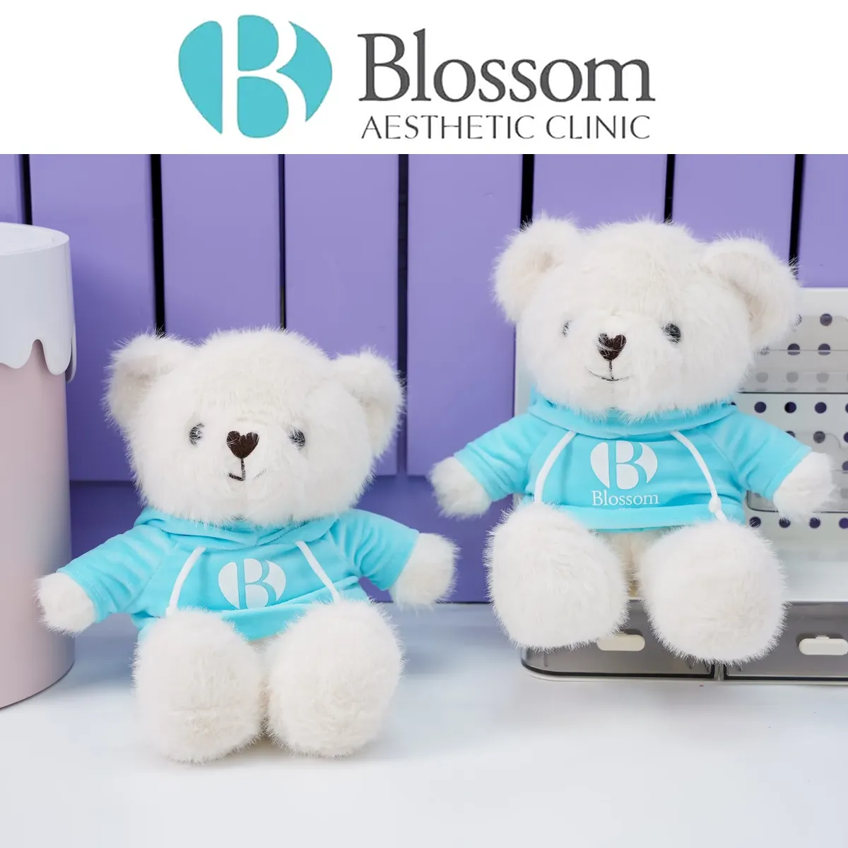 Gấu trắng áo logo - Thẩm mỹ viện Blossom