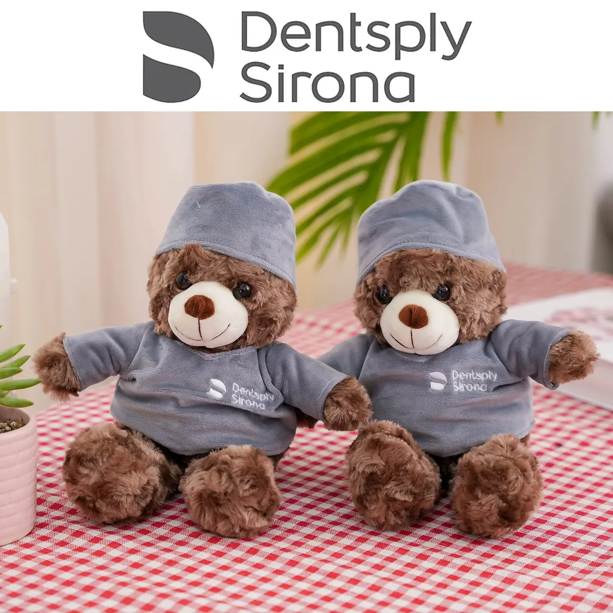 Gấu đồng phục nha khoa - Tập đoàn nha khoa Dentsply Sirona