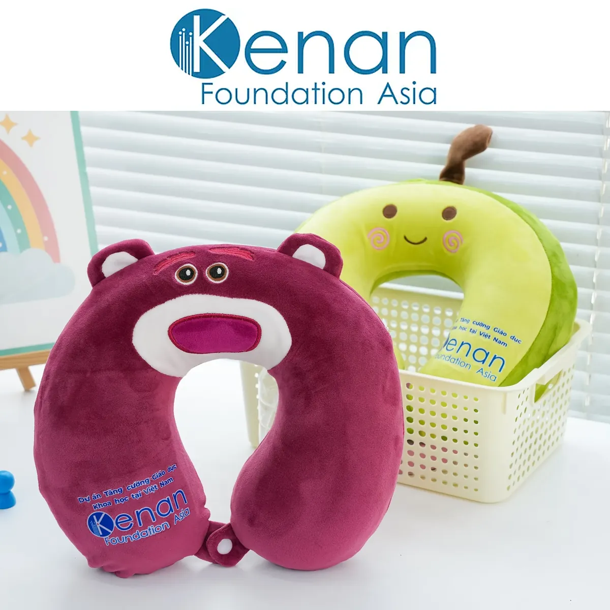 Gối chữ U in logo - Tổ chức Kenan Foundation Asia