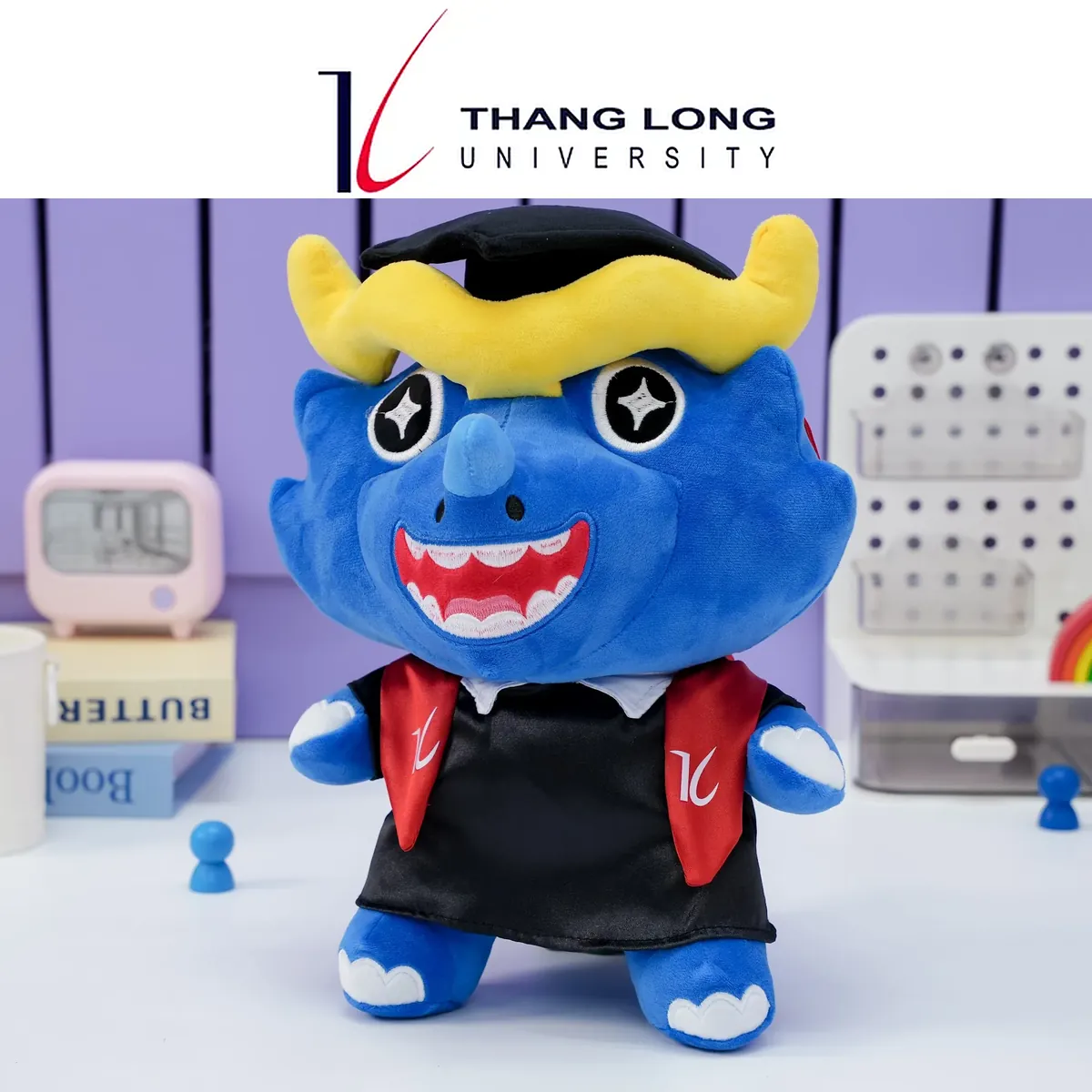 Linh vật tốt nghiệp - Trường Đại học Thăng Long