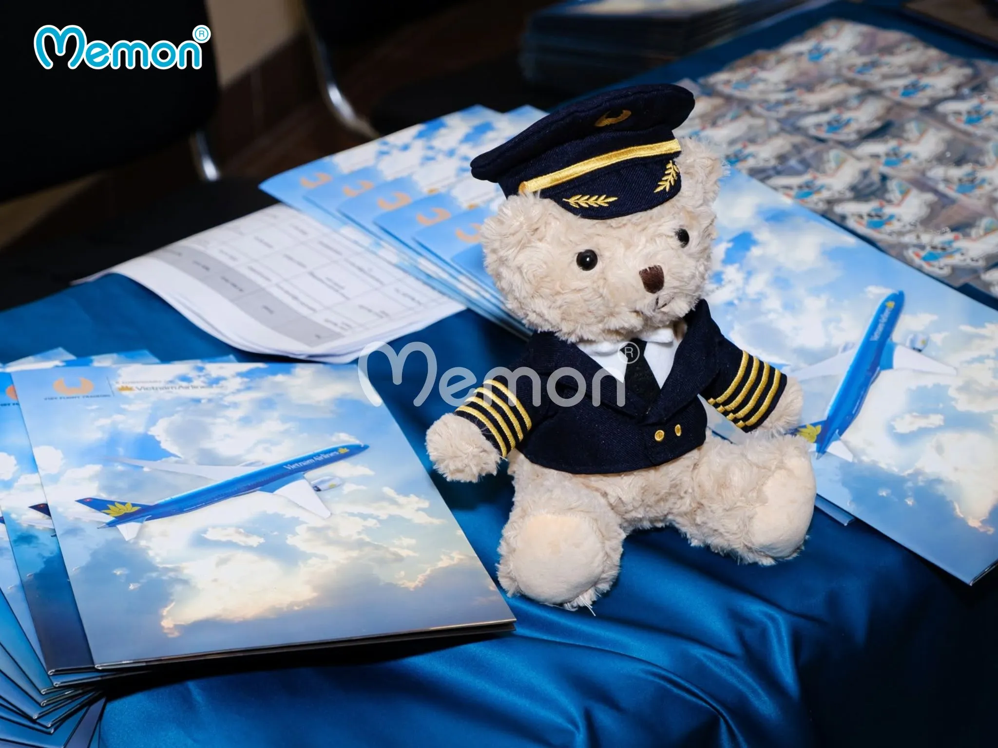 Welcome kit nhân viên mới gồm quà tặng nội bộ