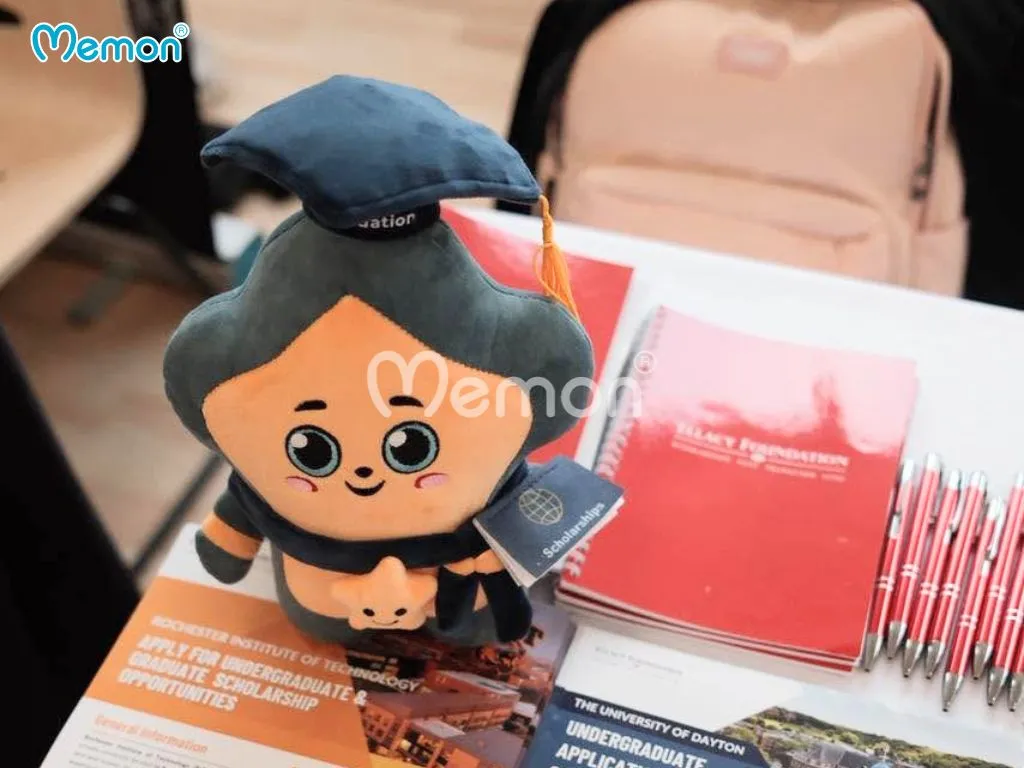 Mascot mini đặt bàn làm việc